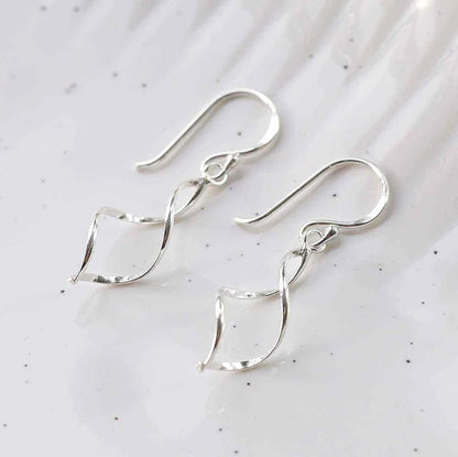 Simple Retro Winding Pendant Earrings Fashion Lady Exquisite